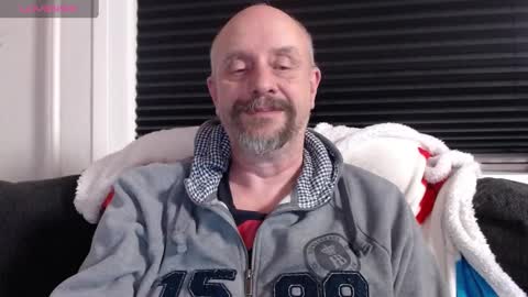 MrLazy online show from December 17, 7:59 pm