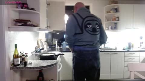 MrLazy online show from December 9, 6:19 pm