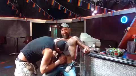 hardworkertn online show from November 16, 3:19 am