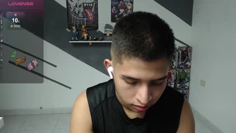 harold_18_ online show from December 12, 6:53 pm