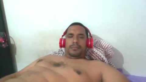 Snapshot of harpechediaz chatting on February 21, 12:28 pm ricardo online show from February 21, 12:28 pm