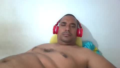 Snapshot of harpechediaz chatting on February 2, 1:45 am ricardo online show from February 2, 1:45 am