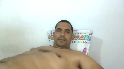 Snapshot of harpechediaz chatting on December 12, 1:06 pm ricardo online show from December 12, 1:06 pm