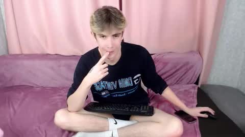 harvey_foster online show from November 14, 12:50 pm