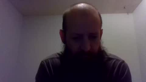 Snapshot of hawktalon007 chatting on December 19, 8:24 am Robert online show from December 19, 8:24 am