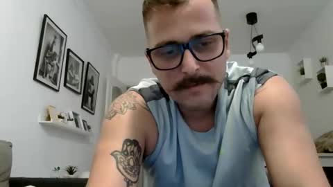 haze_john online show from April 15, 9:37 pm