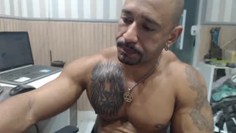 hebertgomes online show from December 5, 3:04 am