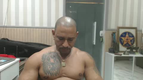 hebertgomes online show from January 8, 12:28 am