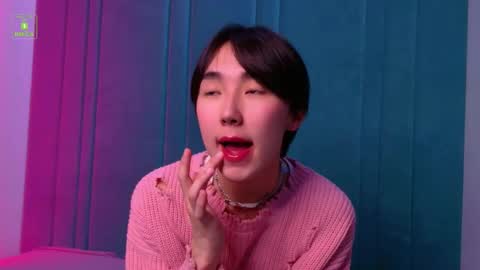 HEEJIN online show from September 28, 8:18 pm