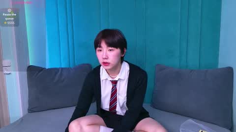 HEEJIN online show from March 9, 4:17 am