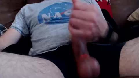 Hellainches8 online show from November 11, 12:15 am