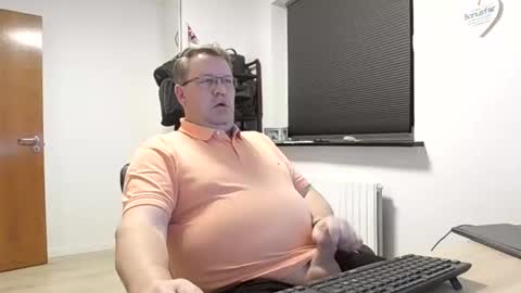 henrikrp1971 online show from February 5, 8:14 pm