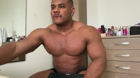 Henri online show from January 2, 9:07 pm