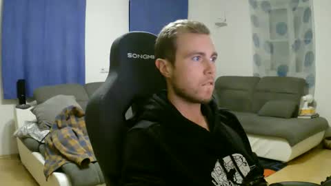 John Pearl online show from March 17, 7:27 pm