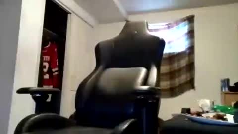 Hereforbootyyyy online show from January 6, 1:52 pm