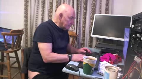 mature online show from January 11, 6:24 am