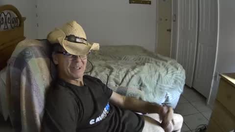 hewes1 online show from January 23, 10:54 am