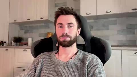 Arnold online show from February 3, 7:35 am