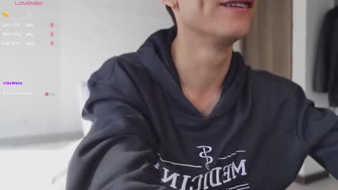 hey_cesard online show from March 3, 1:18 pm