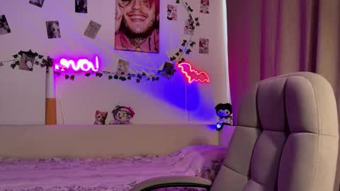 twinkvadusha online show from March 18, 2:53 pm