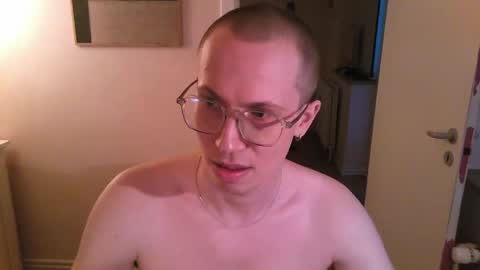 Boris Johnson online show from April 6, 5:03 pm