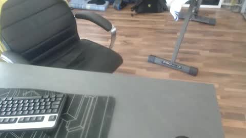 hollymollysucker online show from March 4, 11:51 am