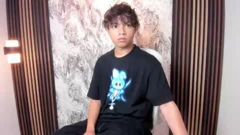 honeymoon_sariel online show from April 20, 1:46 pm