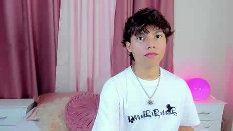 honeymoon_sariel online show from December 18, 8:16 pm