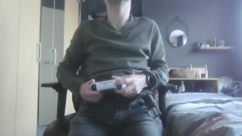 Snapshot of hornyboyivar chatting on September 29, 7:29 am hornyboyivar online show from September 29, 7:29 am