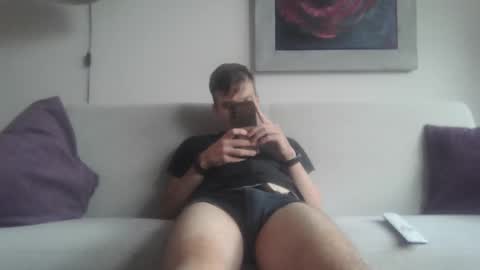 Snapshot of hornyboyivar chatting on September 15, 7:43 am hornyboyivar online show from September 15, 7:43 am
