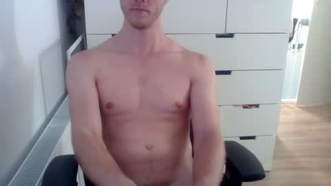 hornydutchman69 online show from June 29, 4:29 pm