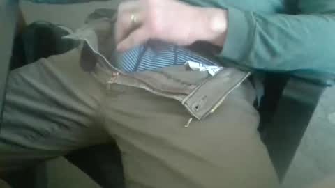 hornyhubby1001 online show from February 11, 9:09 pm