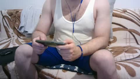 hornymonkey991 online show from July 18, 6:24 pm