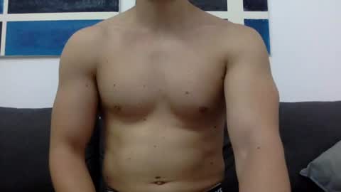 hornyspaniard93 online show from July 1, 2:29 pm