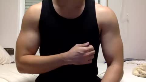 hornyspaniard93 online show from July 17, 12:29 am