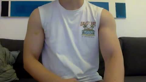 hornyspaniard93 online show from June 17, 3:14 pm