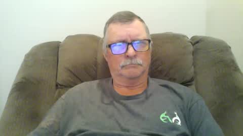 Snapshot of hot4tightholes chatting on February 27, 2:32 pm hot4tightholes online show from February 27, 2:32 pm