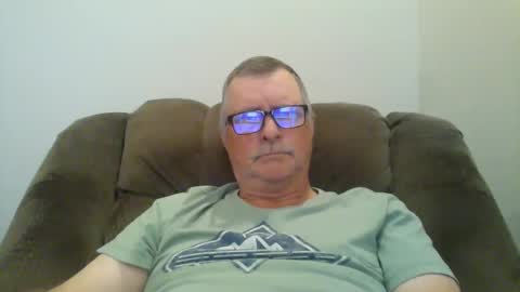 Snapshot of hot4tightholes chatting on February 10, 3:42 pm hot4tightholes online show from February 10, 3:42 pm
