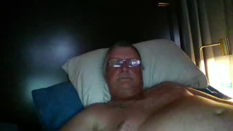 Snapshot of hot4tightholes chatting on October 13, 2:28 am hot4tightholes online show from October 13, 2:28 am