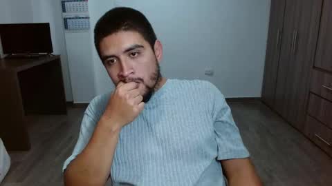 hot__husbands online show from May 23, 1:55 am