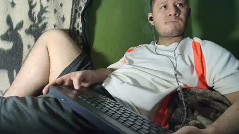 hot_guy36 online show from July 18, 3:13 am