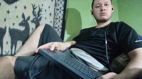hot_guy36 online show from April 19, 1:54 pm