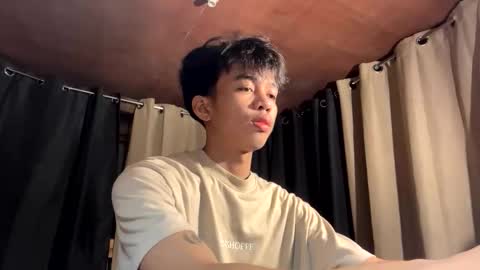 Snapshot of hot_kianxx chatting on October 1, 2:10 pm hot_kianxx online show from October 1, 2:10 pm