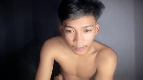 hotasian_jerome online show from February 20, 7:21 am