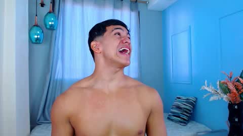 Hussain   aaron and Ekko online show from December 17, 1:40 pm