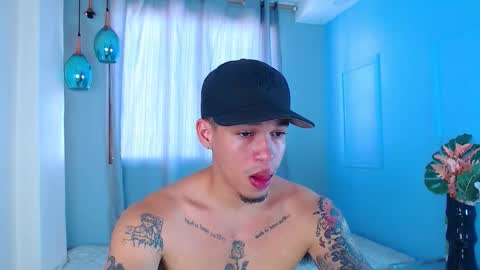 Hussain   aaron and Ekko online show from November 14, 2:18 pm