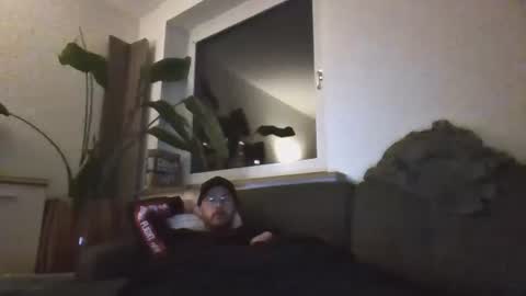 hotguitarplayernaked online show from December 25, 8:28 pm