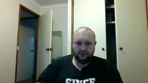 hotrodder323 online show from December 6, 10:19 pm