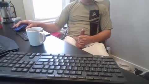 hoverday online show from December 3, 7:42 pm