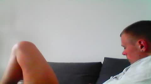 hubikush22 online show from April 6, 9:32 am